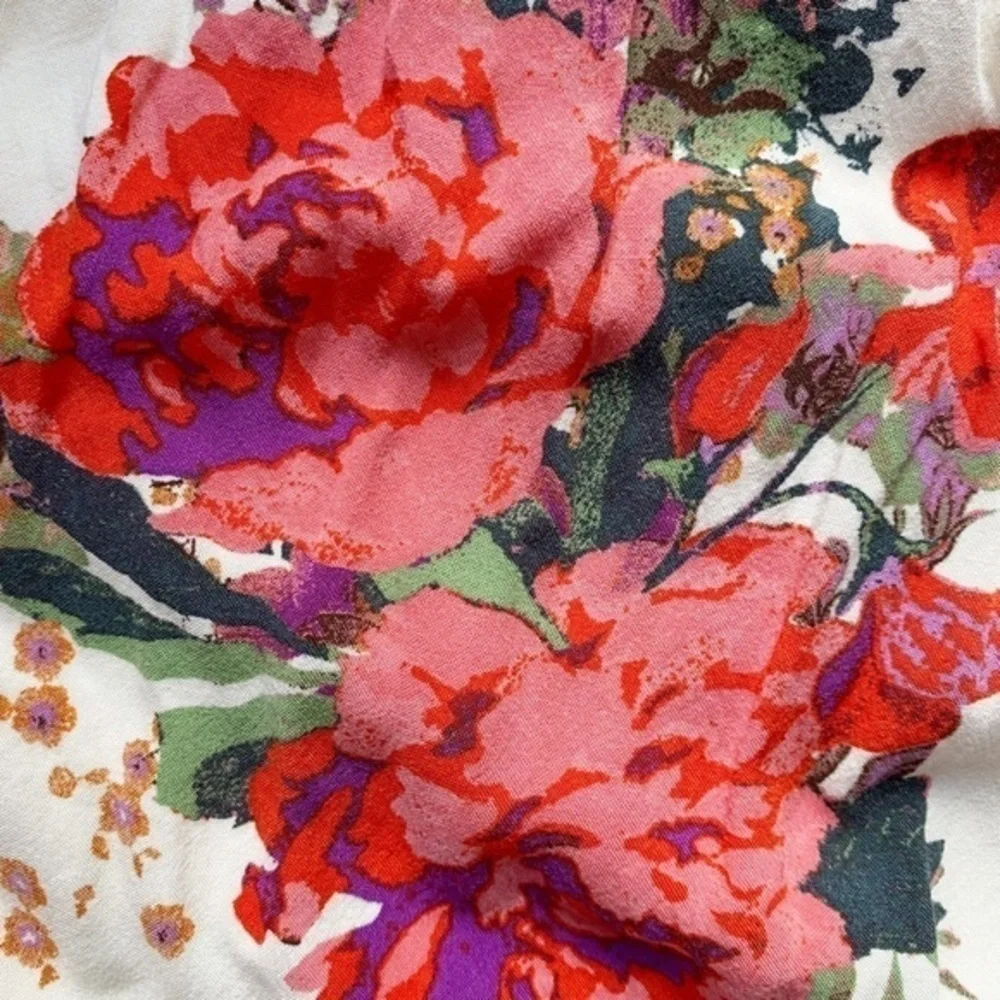 Andree by Unit Ivory Floral Short Sleeve‎ Dress - Picture 12 of 16